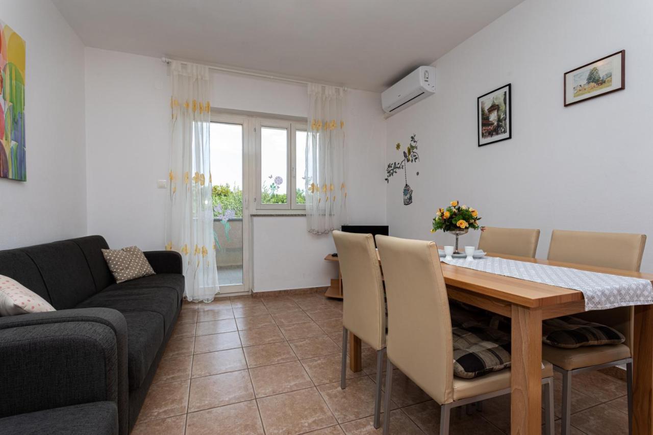 Apartments Katarina Сило Экстерьер фото